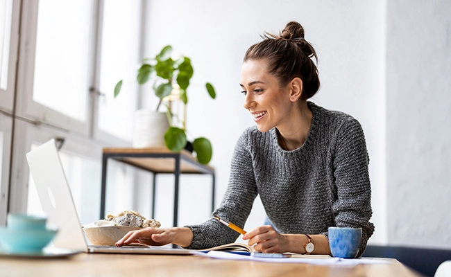 woman on laptop